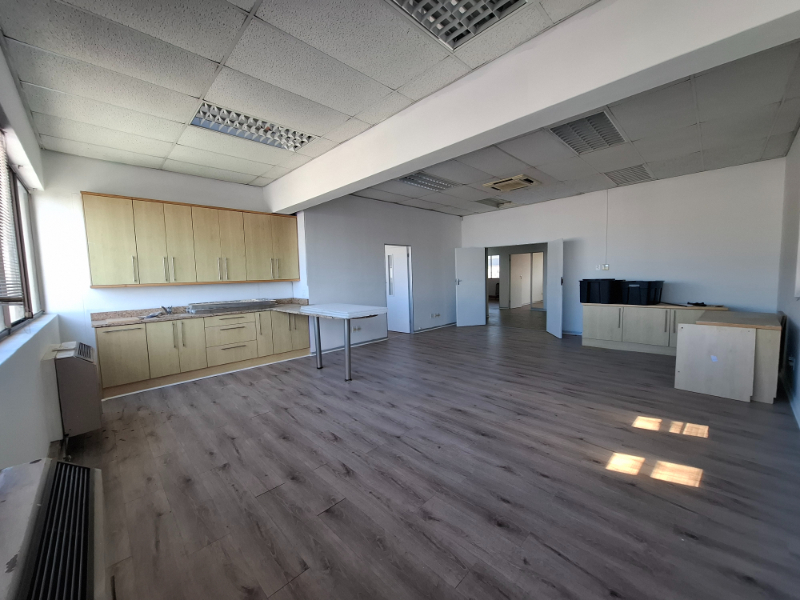 To Let commercial Property for Rent in Maitland Western Cape